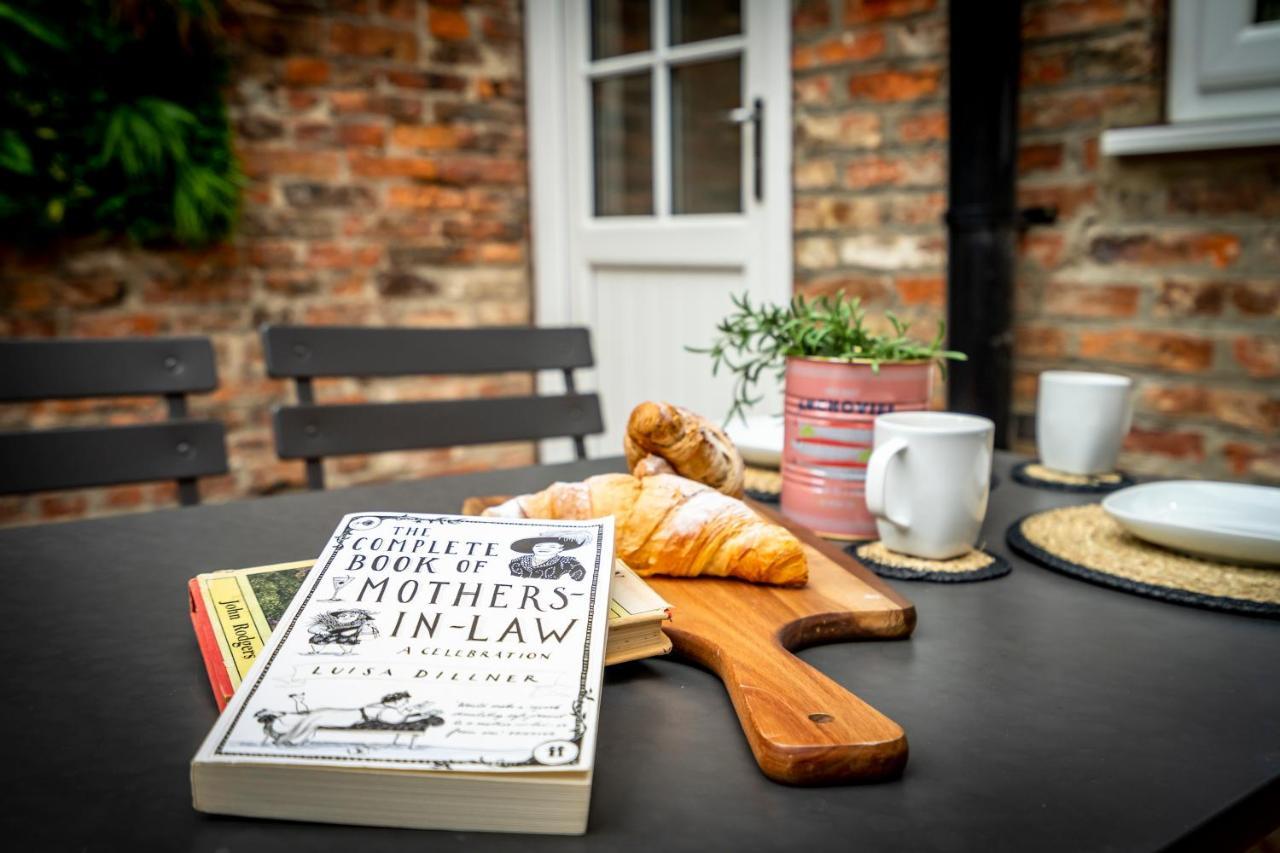 The Bookclub Villa York Luaran gambar
